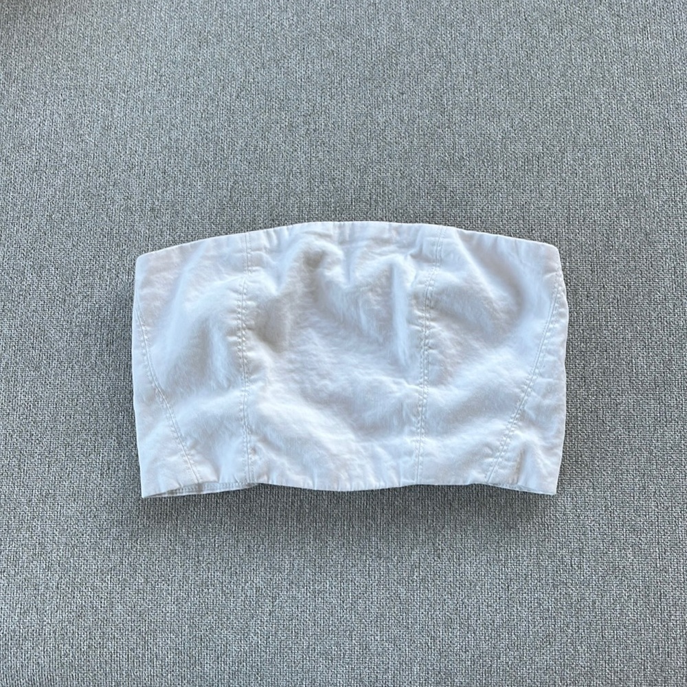Aritzia babaton white cropped tube top